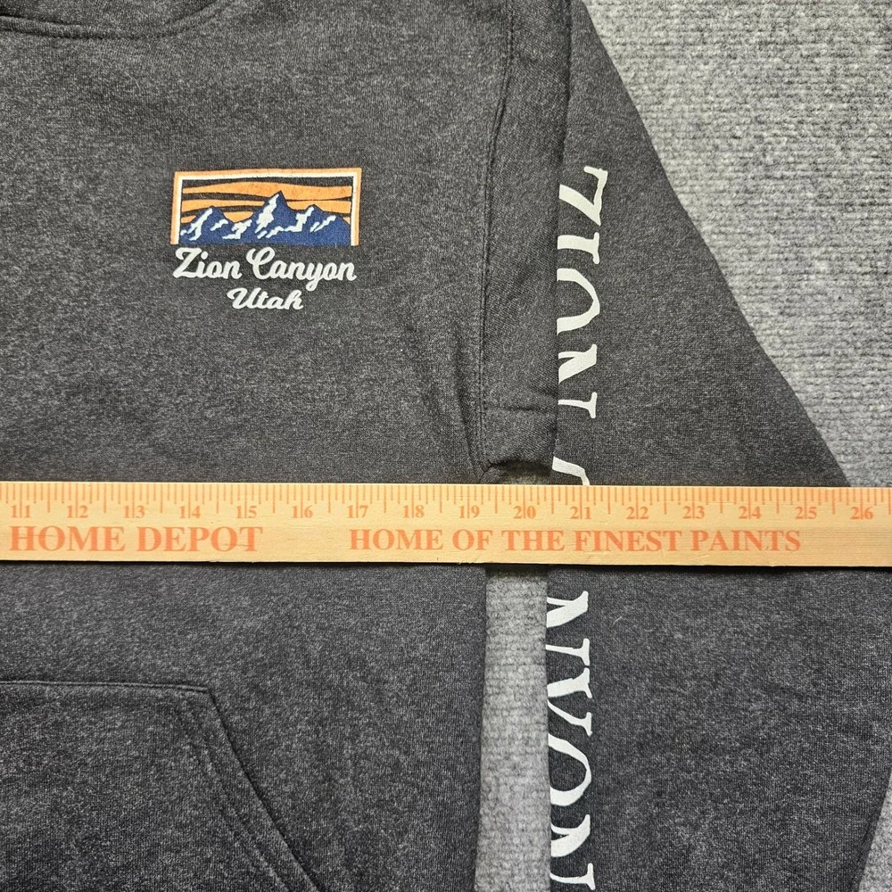 Long Rock Zion Canyon Utah National Park Hoodie Black Heather Small NWT